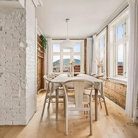 Dinbnb Homes I 200m To Bryggen I Make Memories With Friends And Family! Сasa de vacaciones
