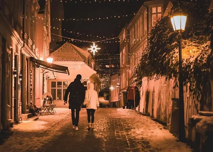 Dinbnb Homes I 200m To Bryggen I Make Memories With Friends And Family! Bergen